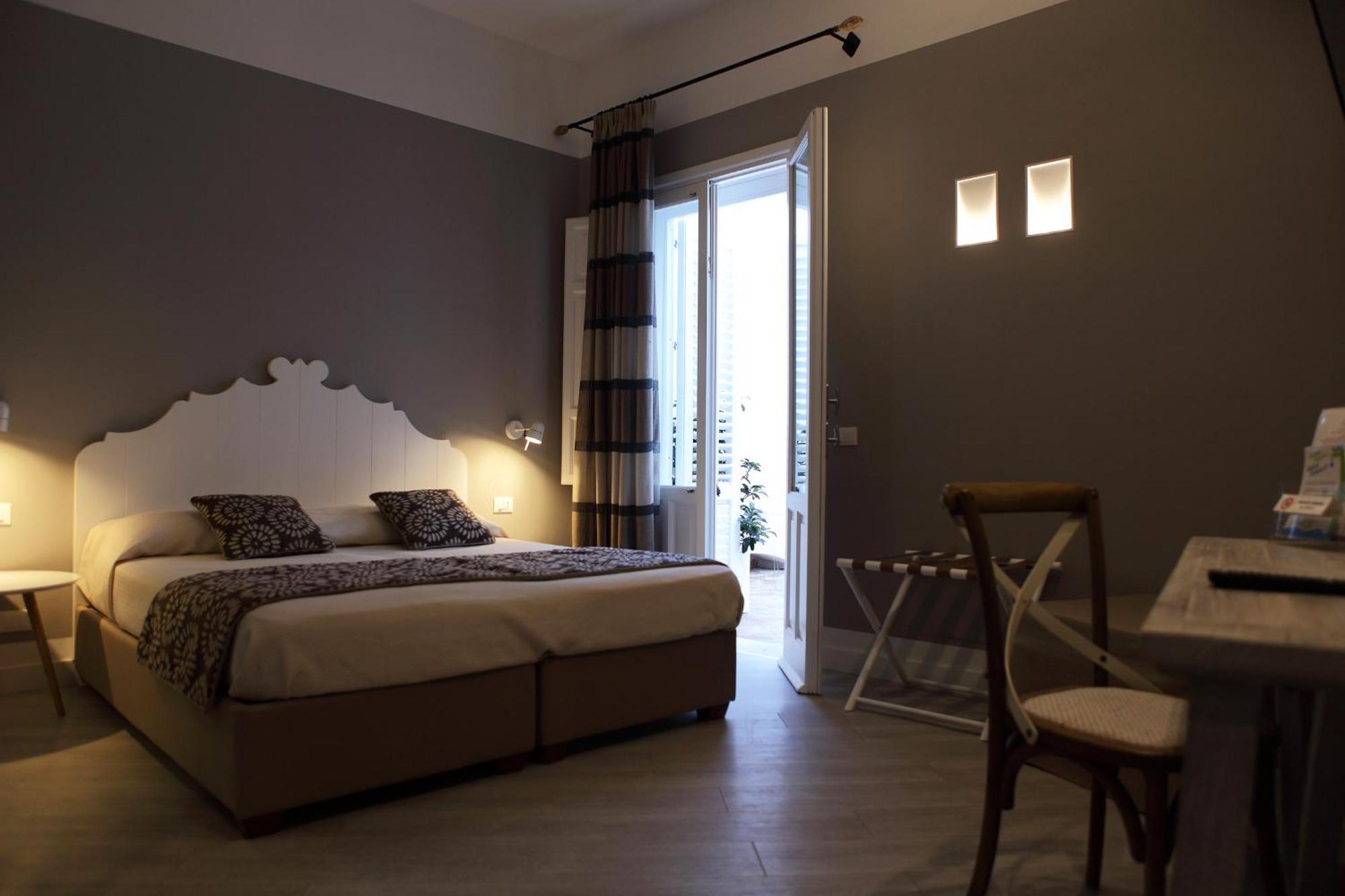 Aegusa Hotel Favignana Bagian luar foto