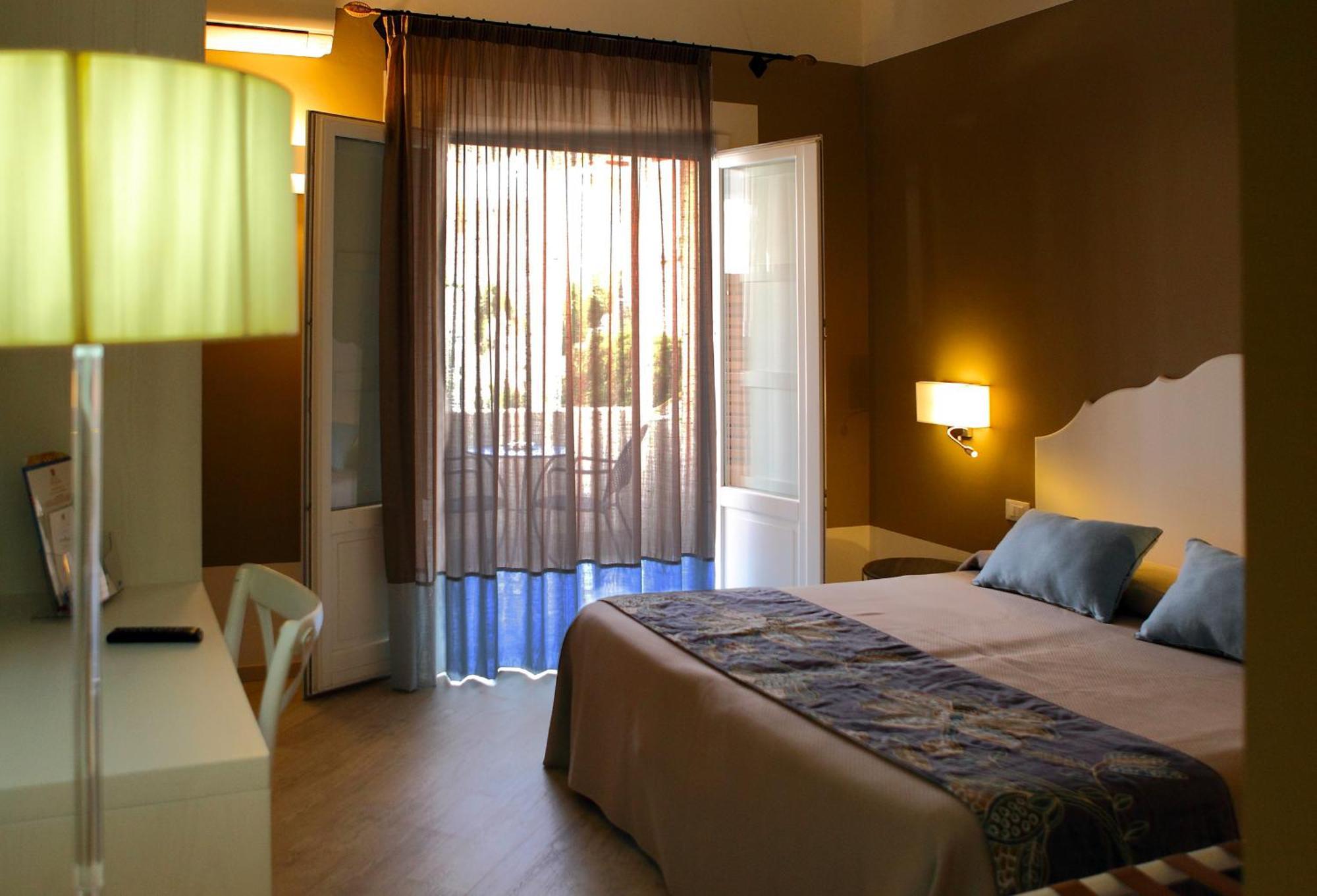 Aegusa Hotel Favignana Bagian luar foto